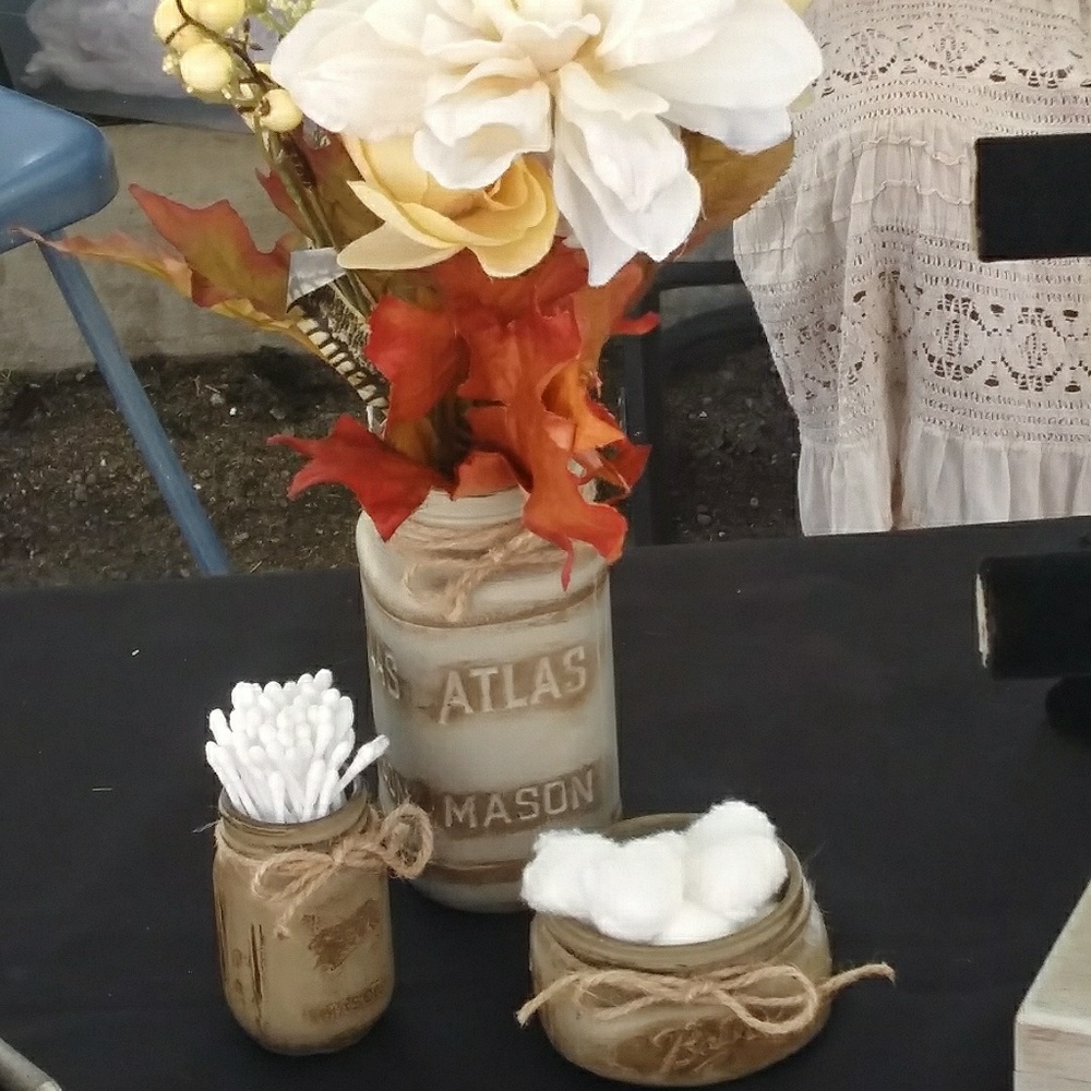 Chalkpaint Mason jar vanity3 piece $10 & 5 piece $